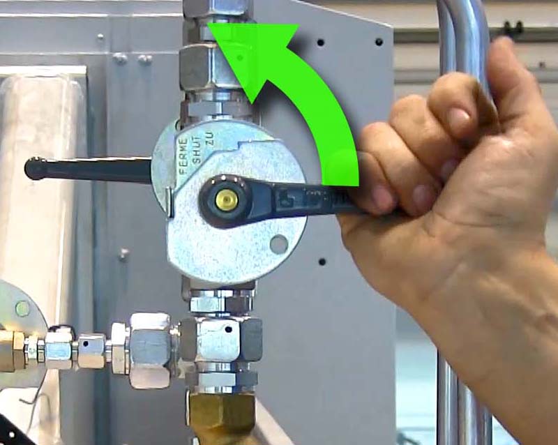 Preventive Maintenance > Actions Starting When Main Switch is Off > Clean splash guard in the